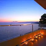White Rocks Kefalonia 호텔 4*