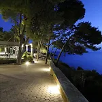 White Rocks Kefalonia 4*