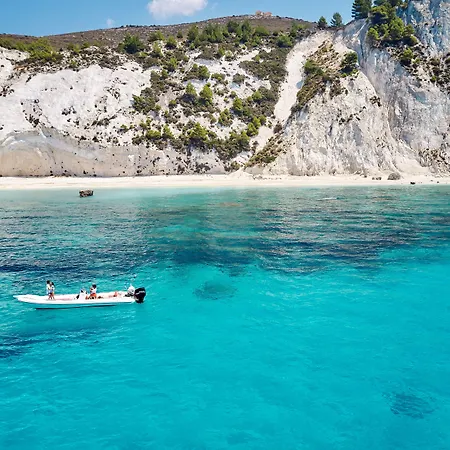 White Rocks Kefalonia לאסי