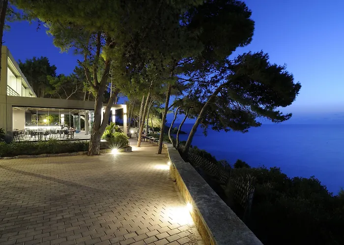 White Rocks Kefalonia 4*